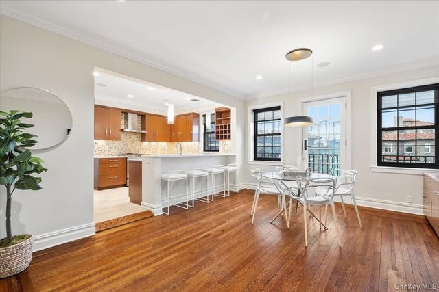 14 N Chatsworth Avenue 7H, Larchmont, NY 10538