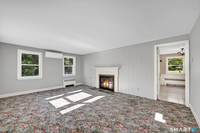 161 Red Stone Hill, Plainville, CT 06062