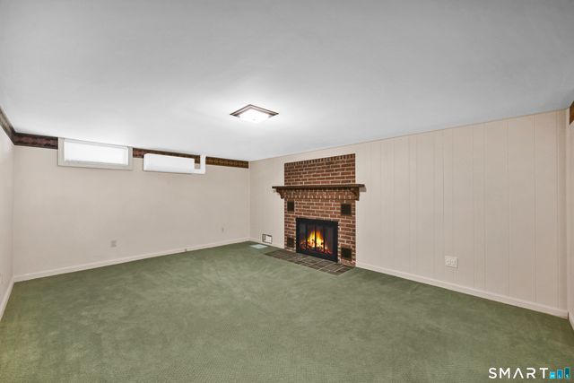 161 Red Stone Hill, Plainville, CT 06062