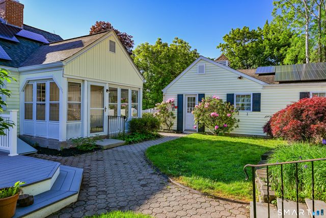 161 Red Stone Hill, Plainville, CT 06062