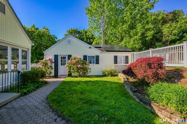 161 Red Stone Hill, Plainville, CT 06062