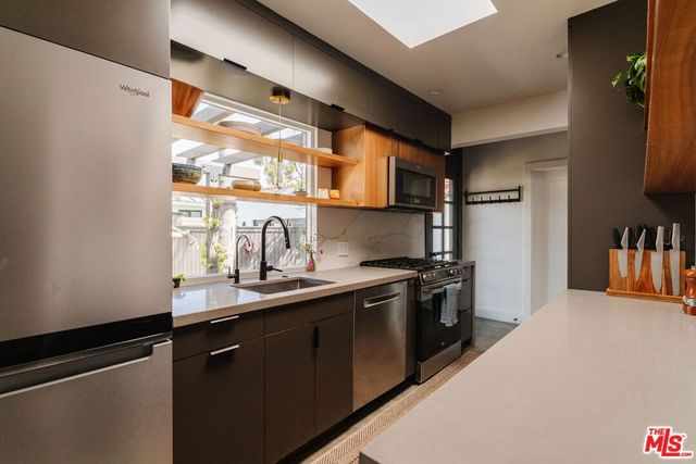 1622 Glyndon Avenue, Venice, CA 90291