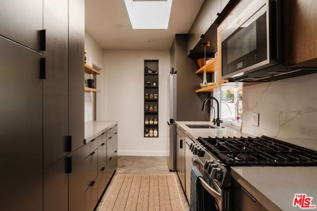 1622 Glyndon Avenue, Venice, CA 90291