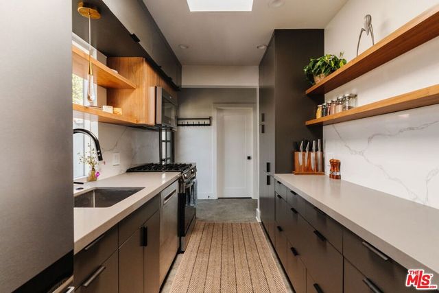 1622 Glyndon Avenue, Venice, CA 90291