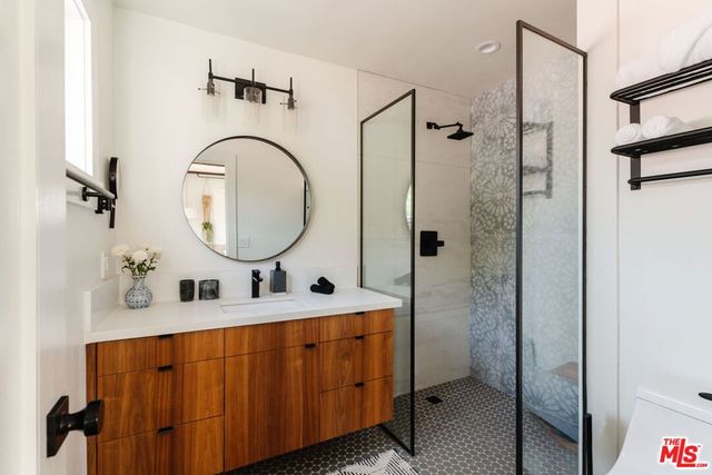1622 Glyndon Avenue, Venice, CA 90291