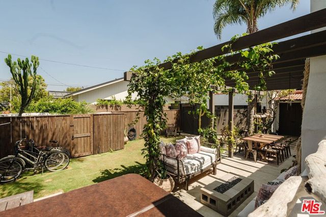 1622 Glyndon Avenue, Venice, CA 90291
