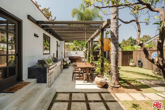 1622 Glyndon Avenue, Venice, CA 90291
