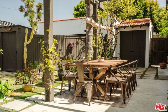 1622 Glyndon Avenue, Venice, CA 90291