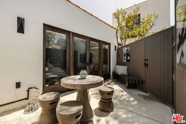 1622 Glyndon Avenue, Venice, CA 90291
