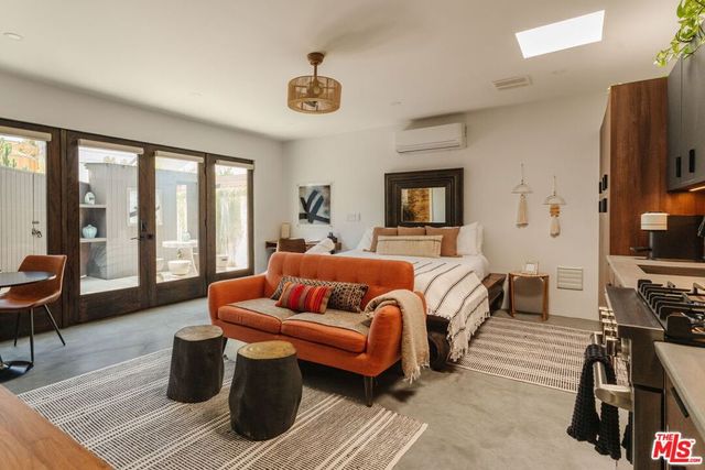 1622 Glyndon Avenue, Venice, CA 90291