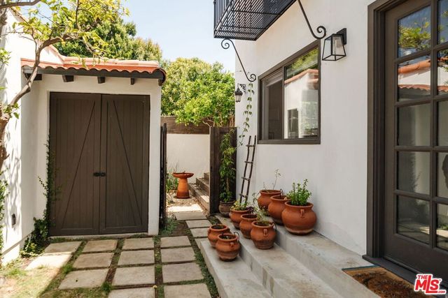 1622 Glyndon Avenue, Venice, CA 90291