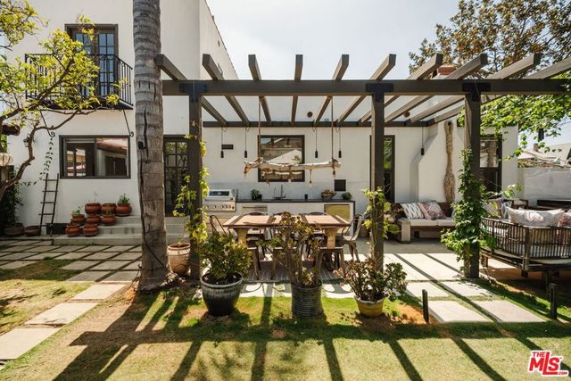 1622 Glyndon Avenue, Venice, CA 90291