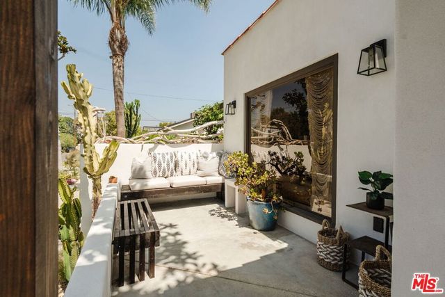 1622 Glyndon Avenue, Venice, CA 90291