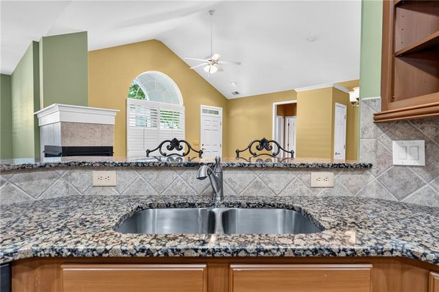 2708 Grapevine Circle 2004, Cumming, GA 30041