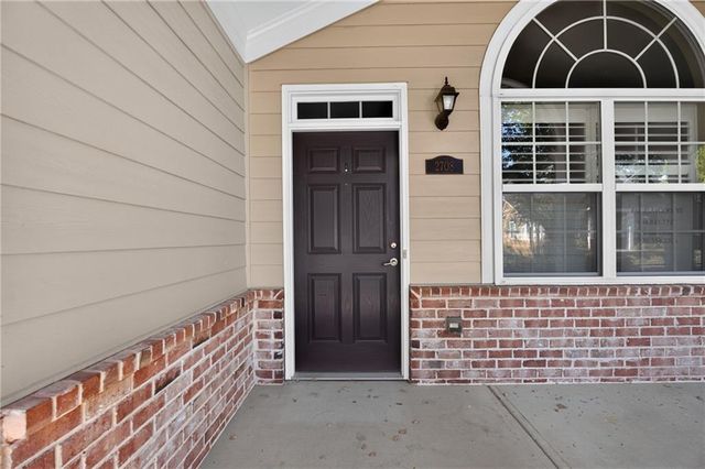 2708 Grapevine Circle 2004, Cumming, GA 30041