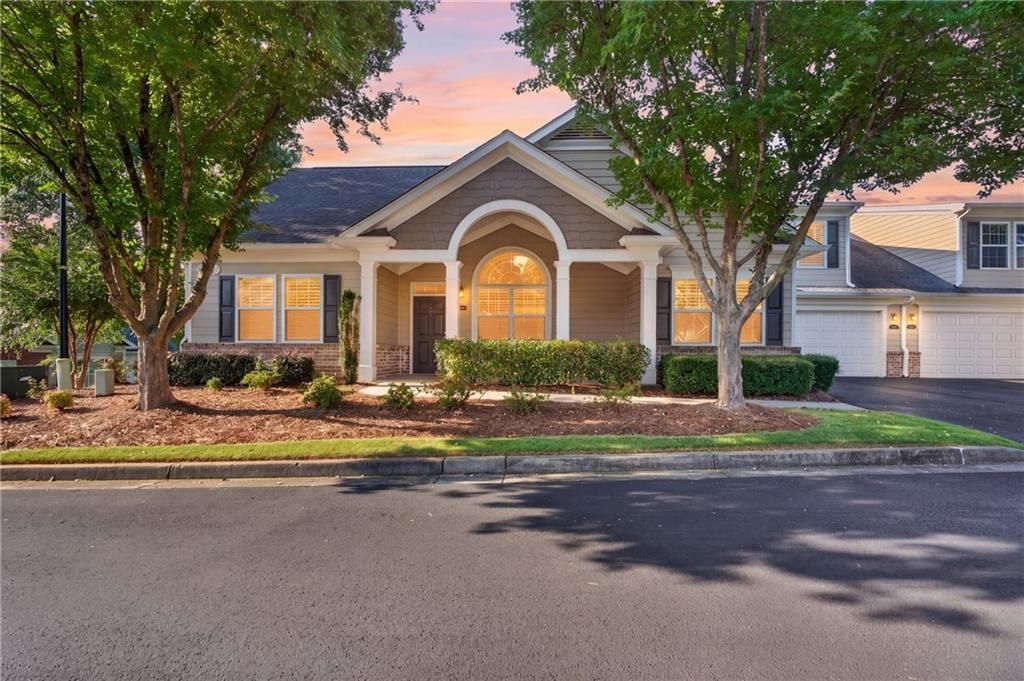 2708 Grapevine Circle 2004, Cumming, GA 30041