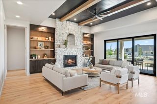 2918 E Wickham, Meridian, ID 83642