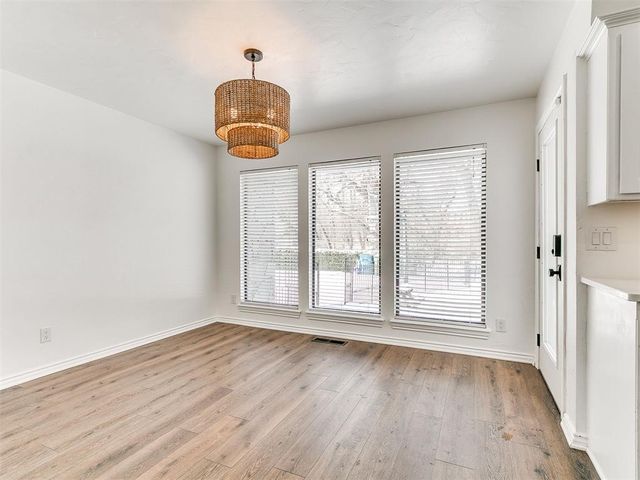 1601 Hazelhurst, Edmond, OK 73013