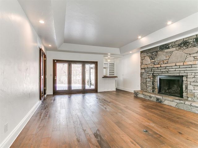 1601 Hazelhurst, Edmond, OK 73013