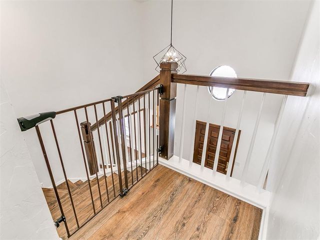 1601 Hazelhurst, Edmond, OK 73013