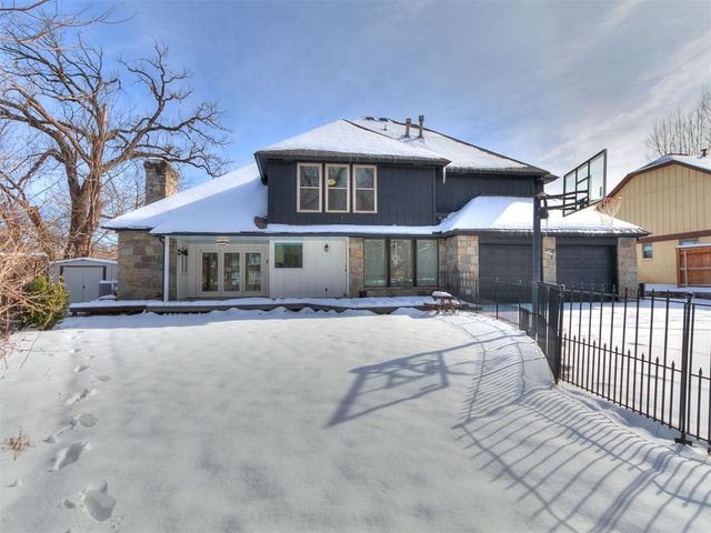 1601 Hazelhurst, Edmond, OK 73013