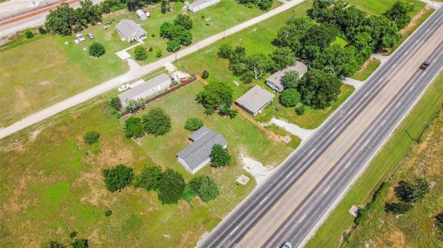 16057 Ave B, Somerville, TX 77879