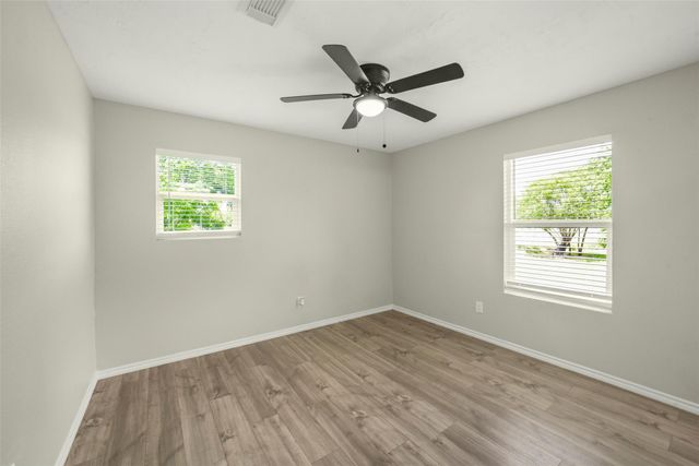 16057 Ave B, Somerville, TX 77879