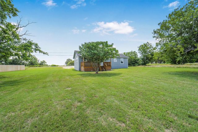 16057 Ave B, Somerville, TX 77879