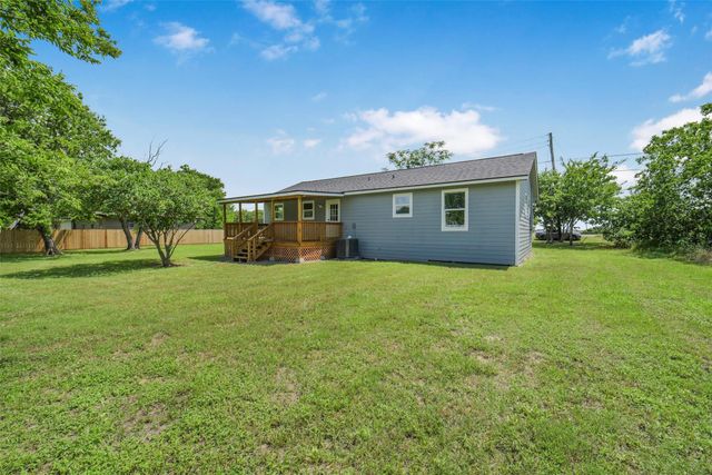 16057 Ave B, Somerville, TX 77879