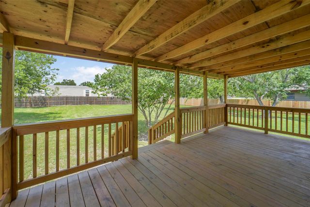 16057 Ave B, Somerville, TX 77879