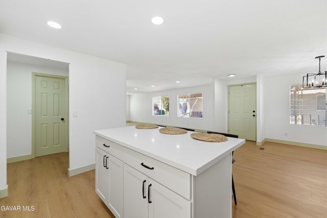 4444 E Avenue R 143, Palmdale, CA 93552