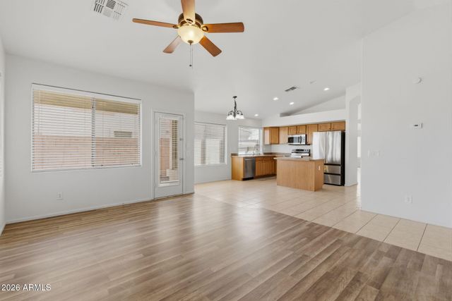 1976 N RENFORD Lane, Casa Grande, AZ 85122