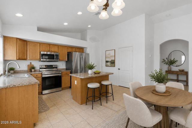 1976 N RENFORD Lane, Casa Grande, AZ 85122