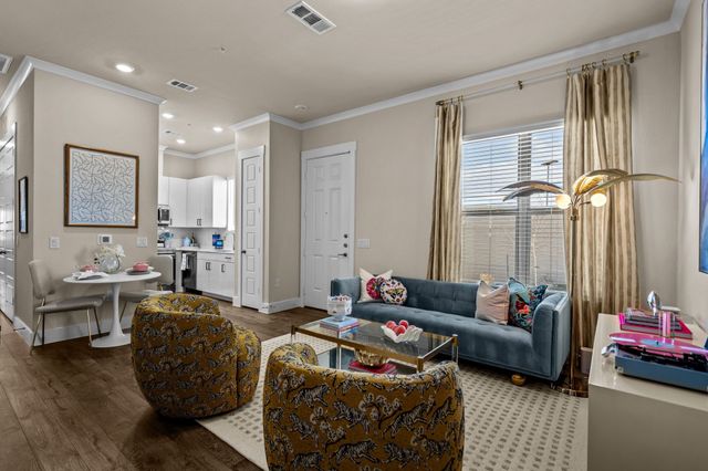 4770 N Luxe Lane 110A, Denton, TX 76207
