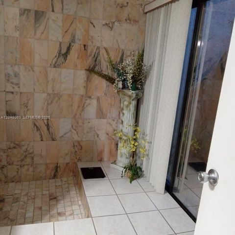 8301 SW 157th Avenue 206, Miami, FL 33193
