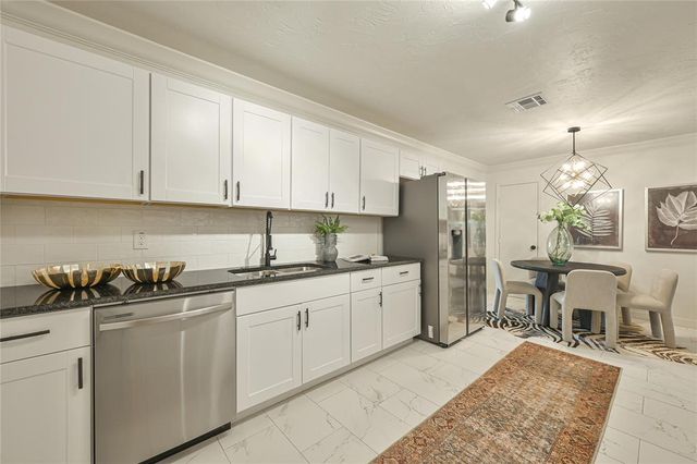 721 SW 49th Street, Oklahoma City, OK 73109