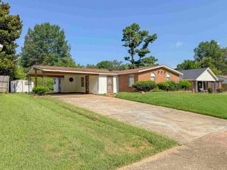 3765 HILLRIDGE ST, Memphis, TN 38109