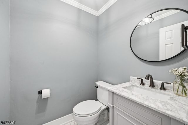 32 Bonnell Ln, Randolph Twp., NJ 07869