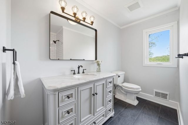 32 Bonnell Ln, Randolph Twp., NJ 07869
