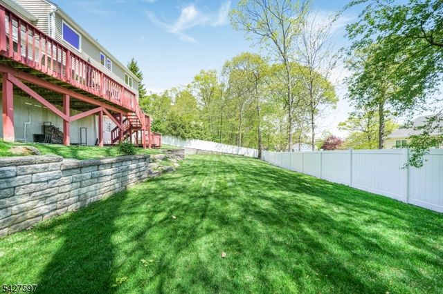 32 Bonnell Ln, Randolph Twp., NJ 07869
