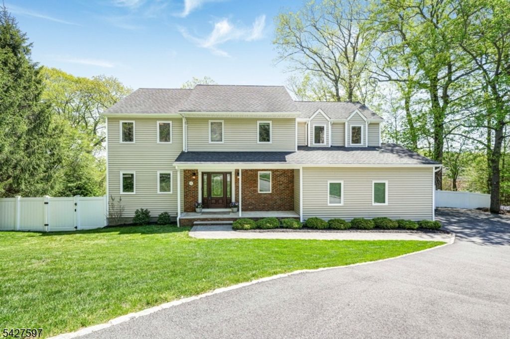 32 Bonnell Ln, Randolph Twp., NJ 07869