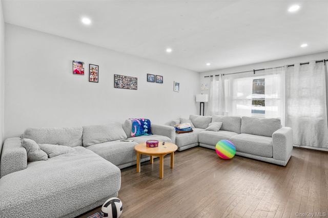 66 Harding Avenue, White Plains, NY 10606