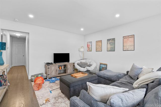 66 Harding Avenue, White Plains, NY 10606