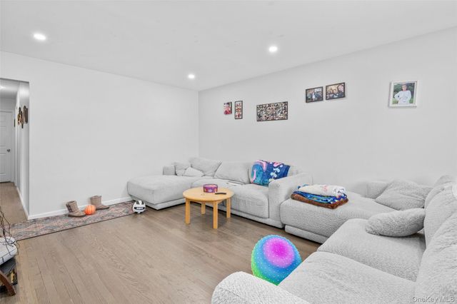 66 Harding Avenue, White Plains, NY 10606