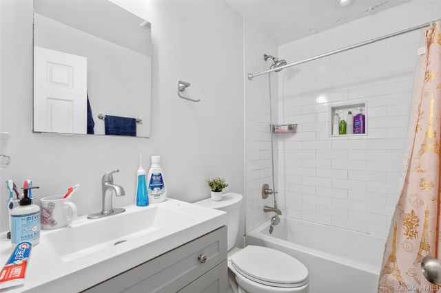 66 Harding Avenue, White Plains, NY 10606