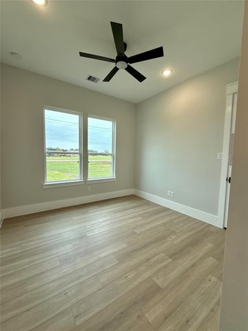 1208 Quarter Horse Trail, Angleton, TX 77515