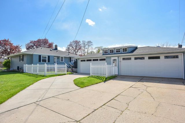 8000 W Van Beck AVENUE, Milwaukee, WI 53220