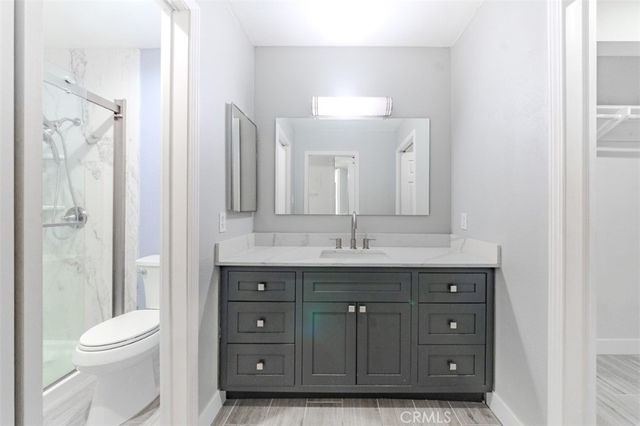 1030 W Macarthur 23, Santa Ana, CA 92707