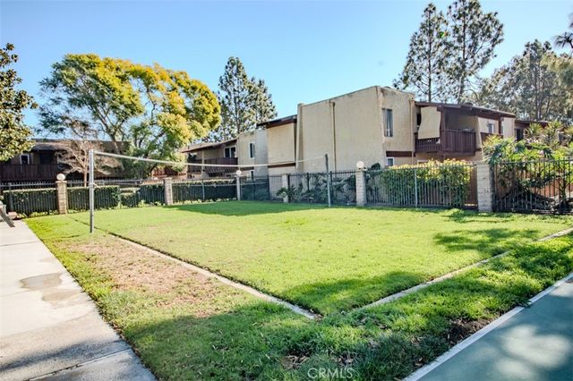 1030 W Macarthur 23, Santa Ana, CA 92707