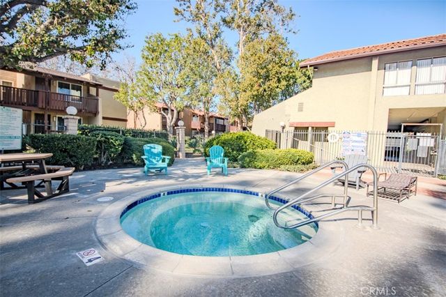 1030 W Macarthur 23, Santa Ana, CA 92707
